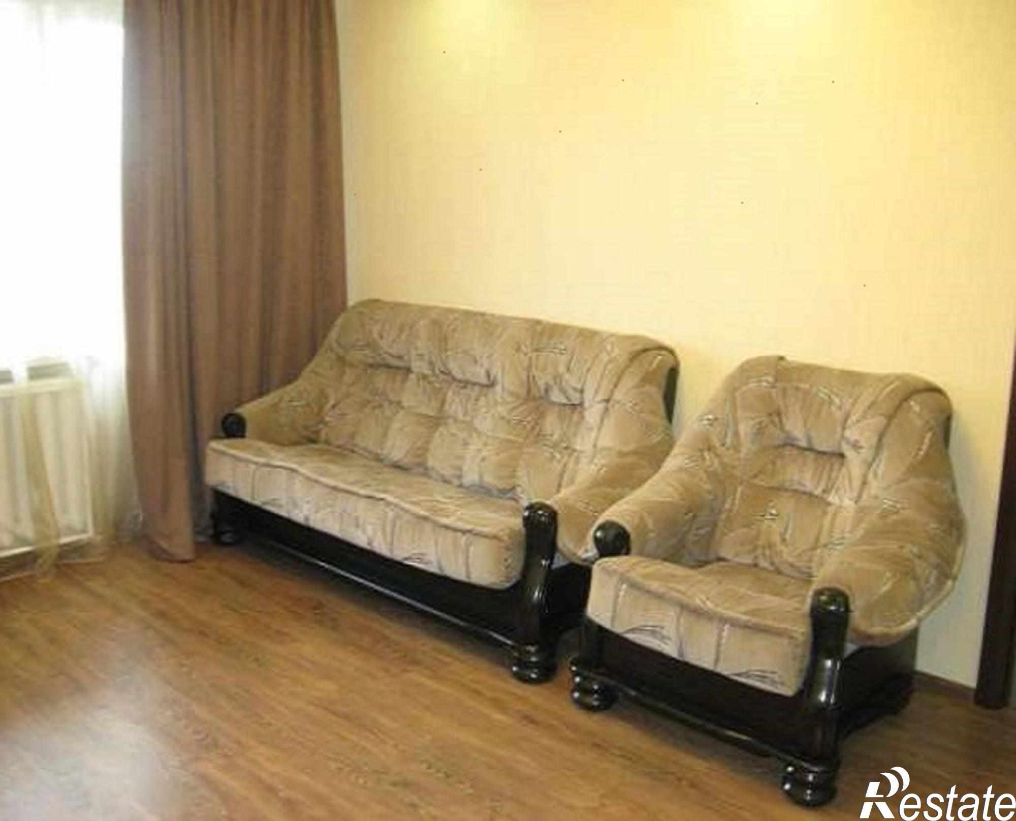 Сдать квартиру за 18 000 рублей на Железной Дивизии улица, 3