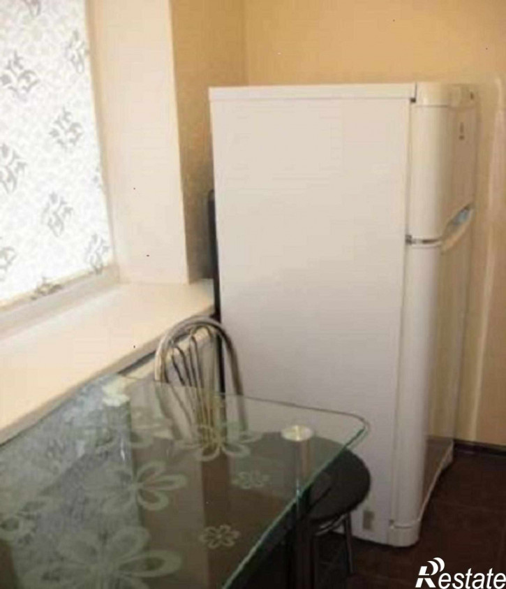 2-комн квартира Железной Дивизии улица, 3