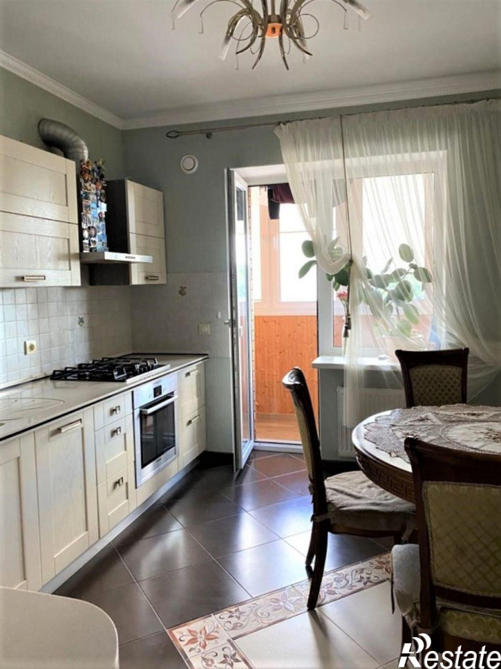2-комн квартира Лукашова ул, 50