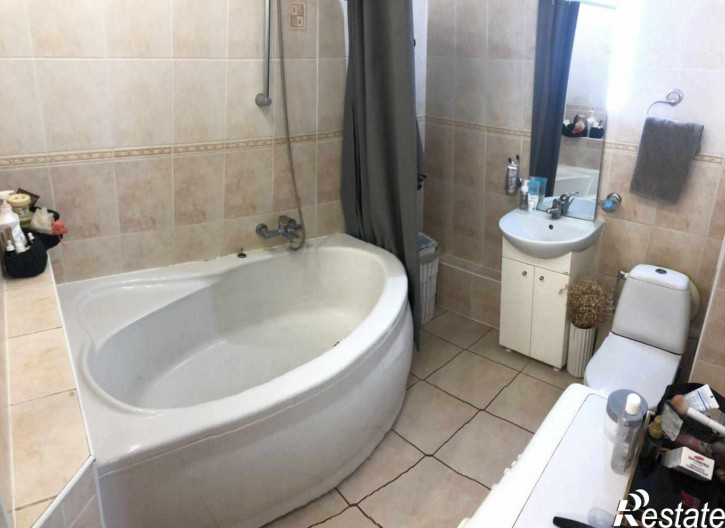 3-комн квартира Зоологическая ул, 11 А
