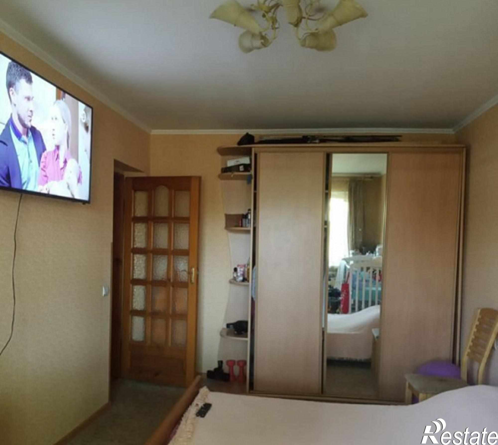 Купить квартиру за 3 700 000 рублей на Нарвская ул, 15