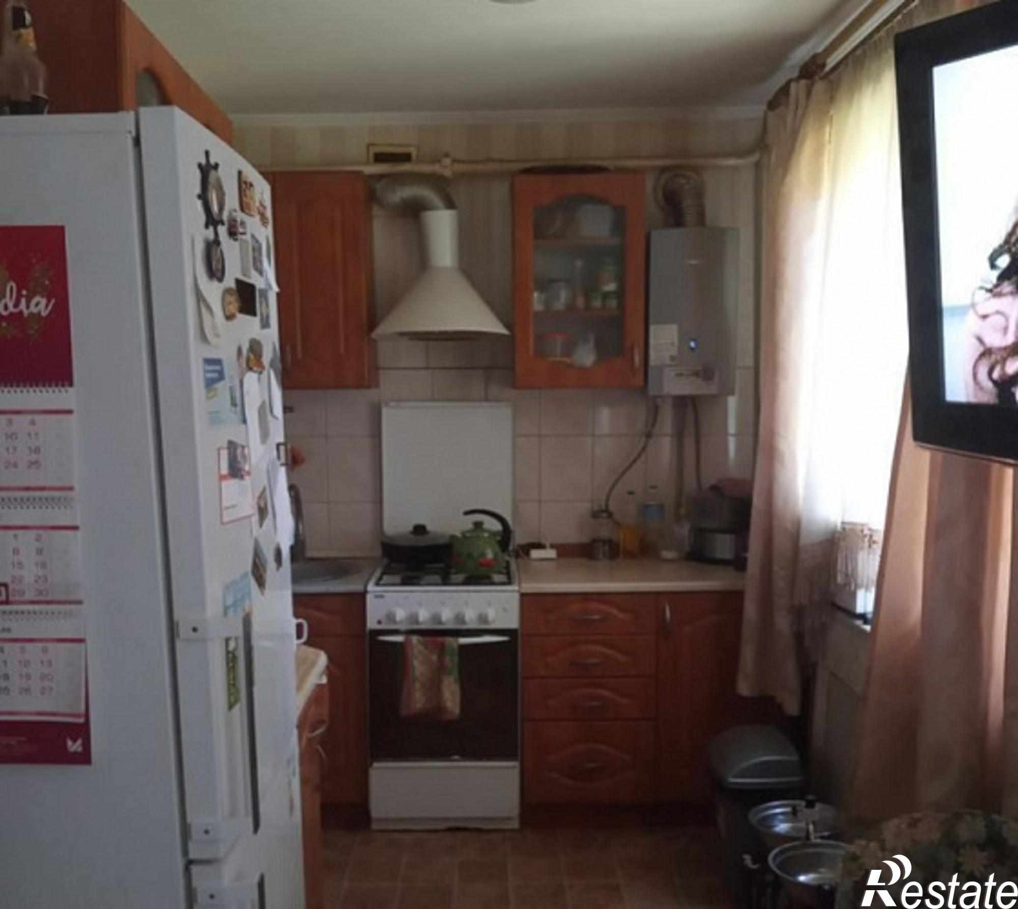 Купить квартиру за 3 700 000 рублей на Нарвская ул, 15