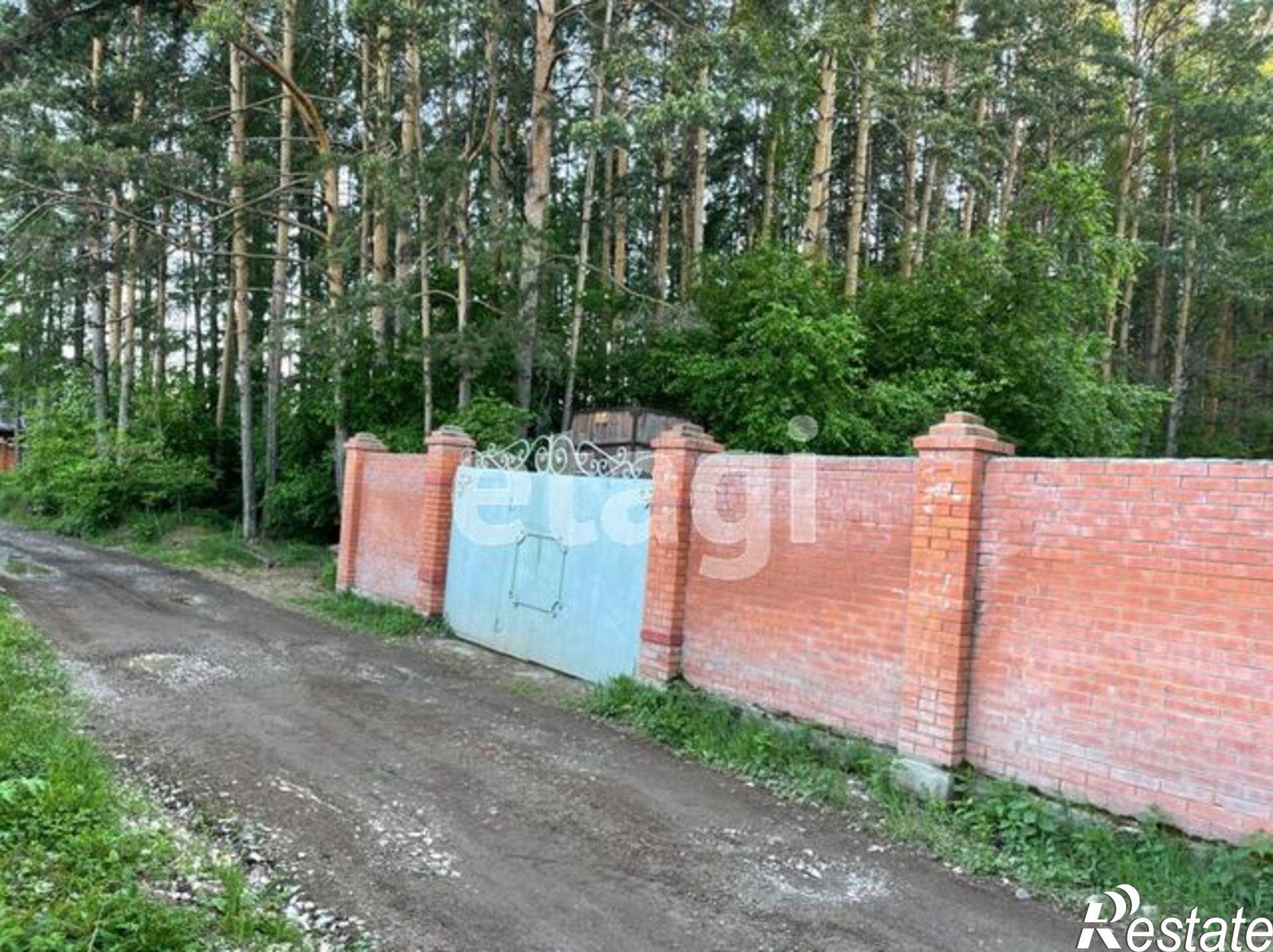 Купить дачу, дом, коттедж за 10 000 000 рублей на Array