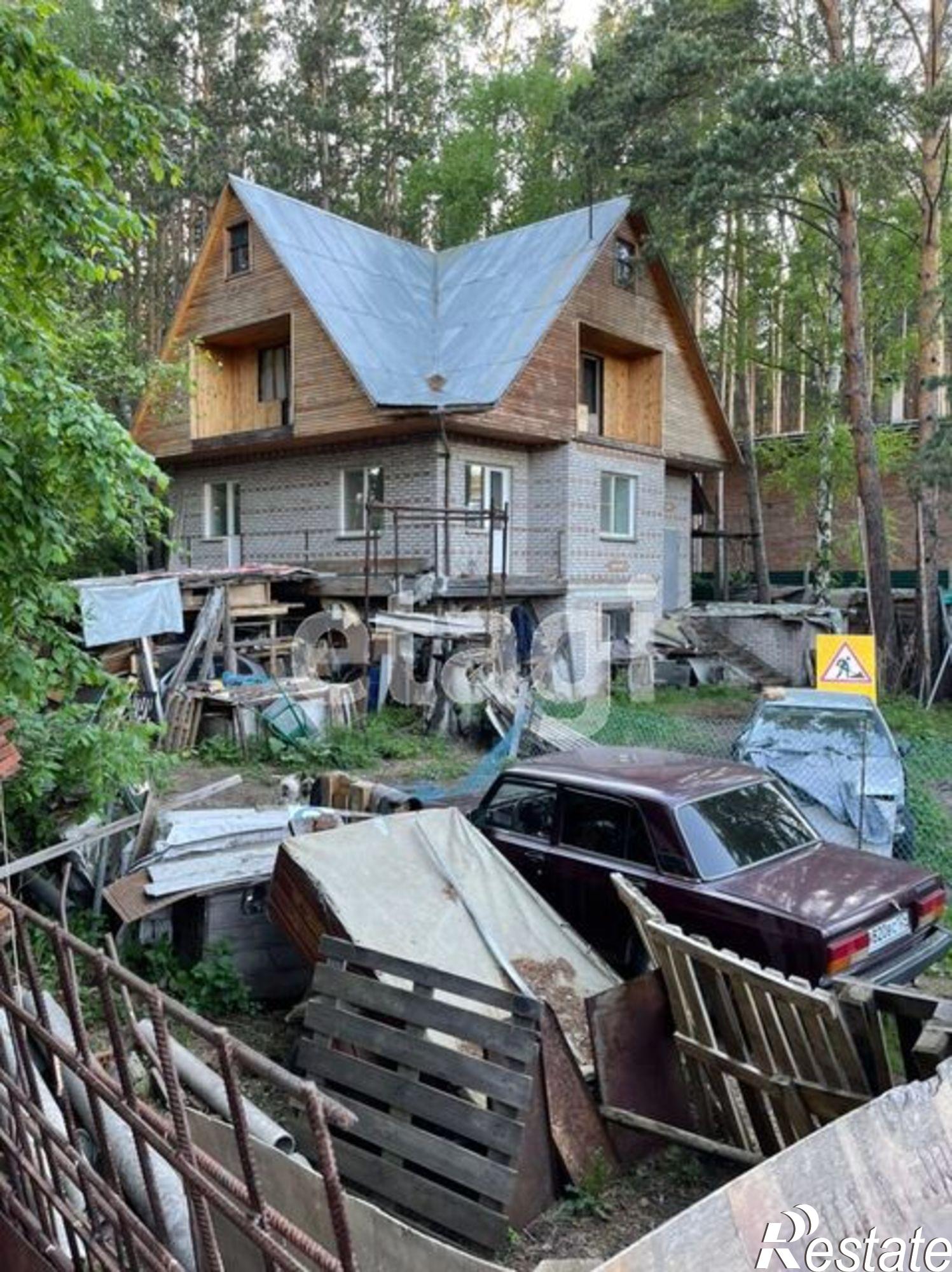 Купить дачу, дом, коттедж за 10 000 000 рублей на Array