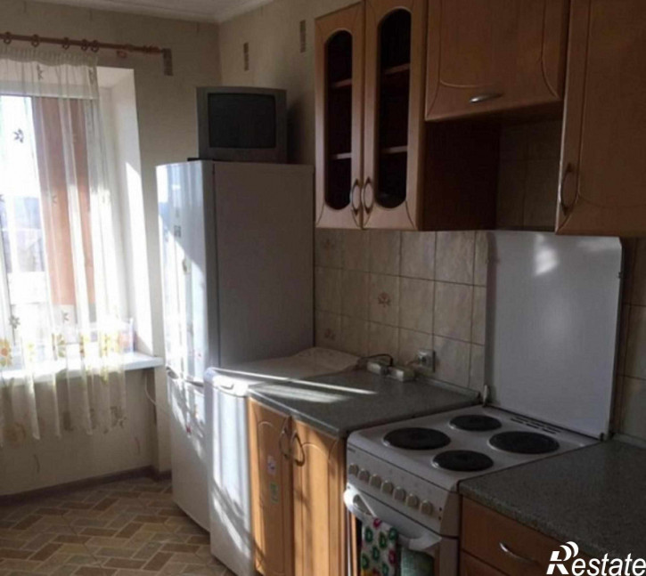 1-комн квартира Горького ул, 180