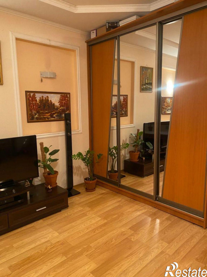 3-комн квартира Сержанта Щедина ул, 7