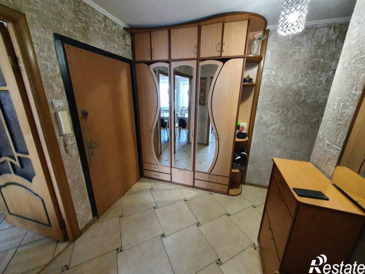 3-комн квартира Белинского ул, 53