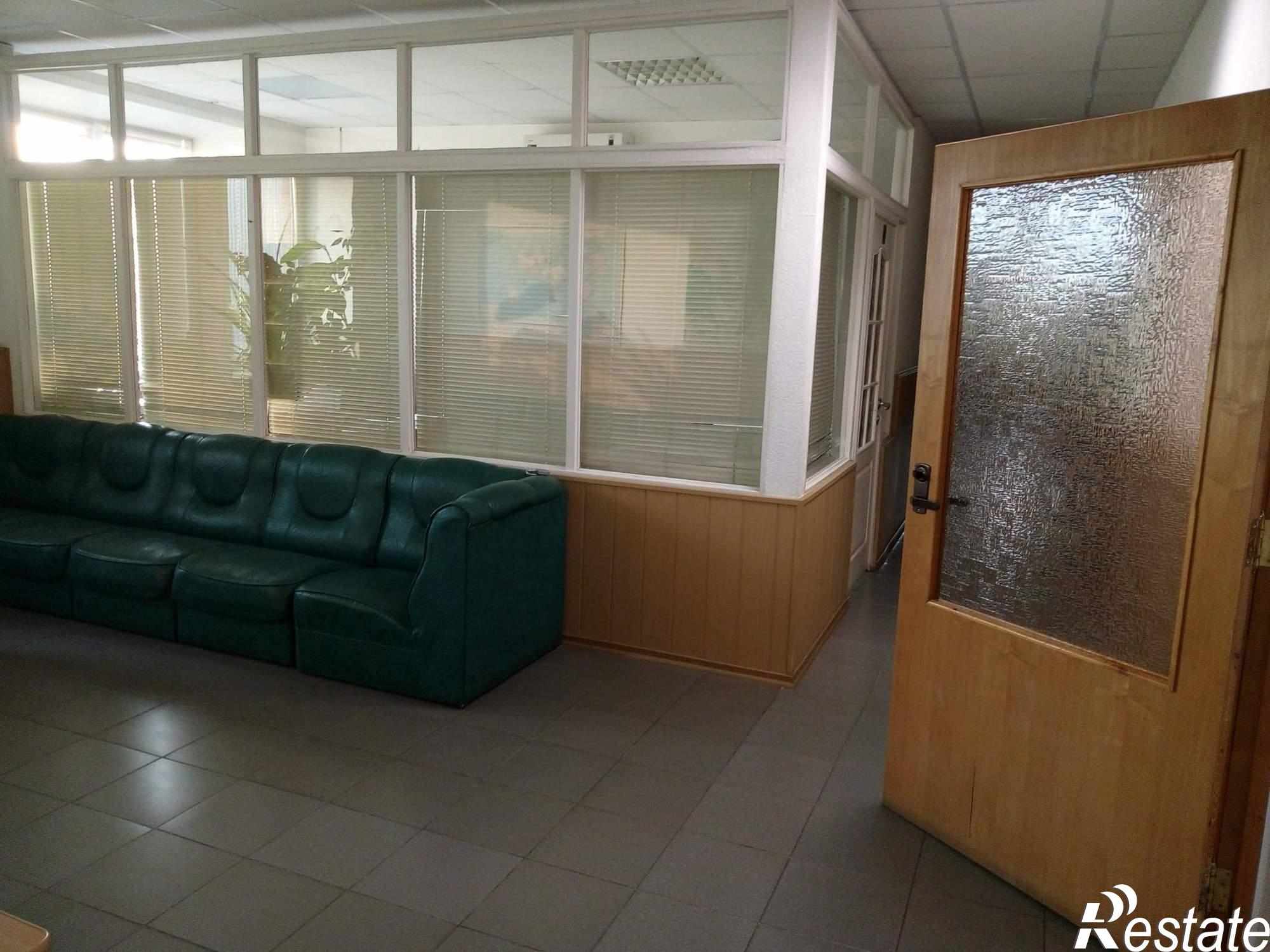 Сдать офис, помещение под офис за 200 000 рублей на Василия Васильева улица, д.19