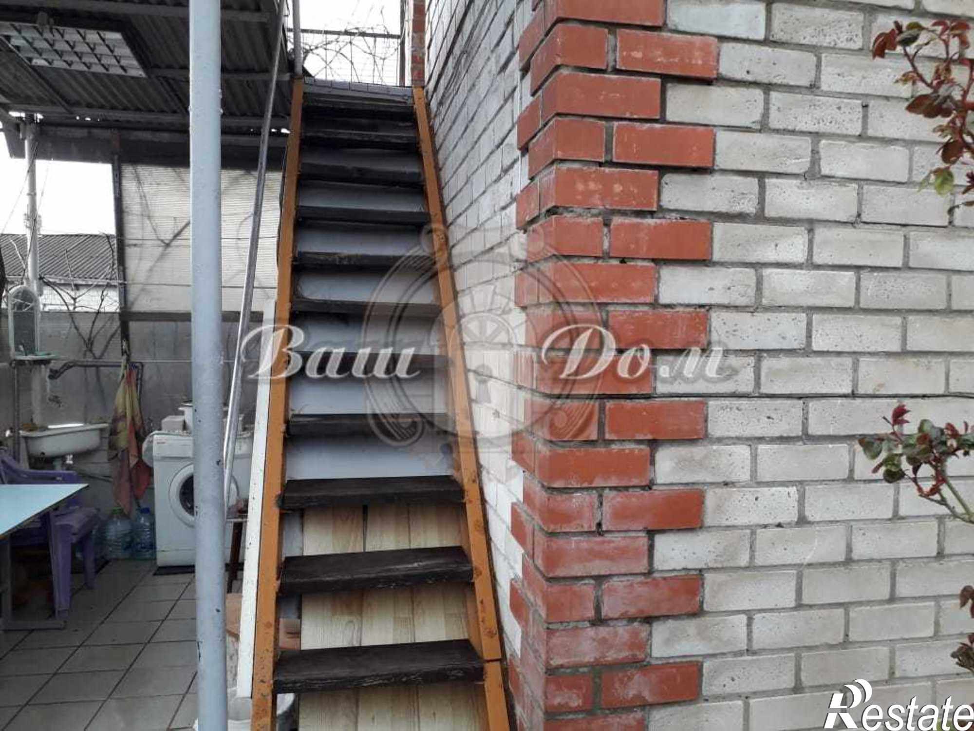 Купить дачу, дом, коттедж за 15 500 000 рублей на ул. Октябрьская
