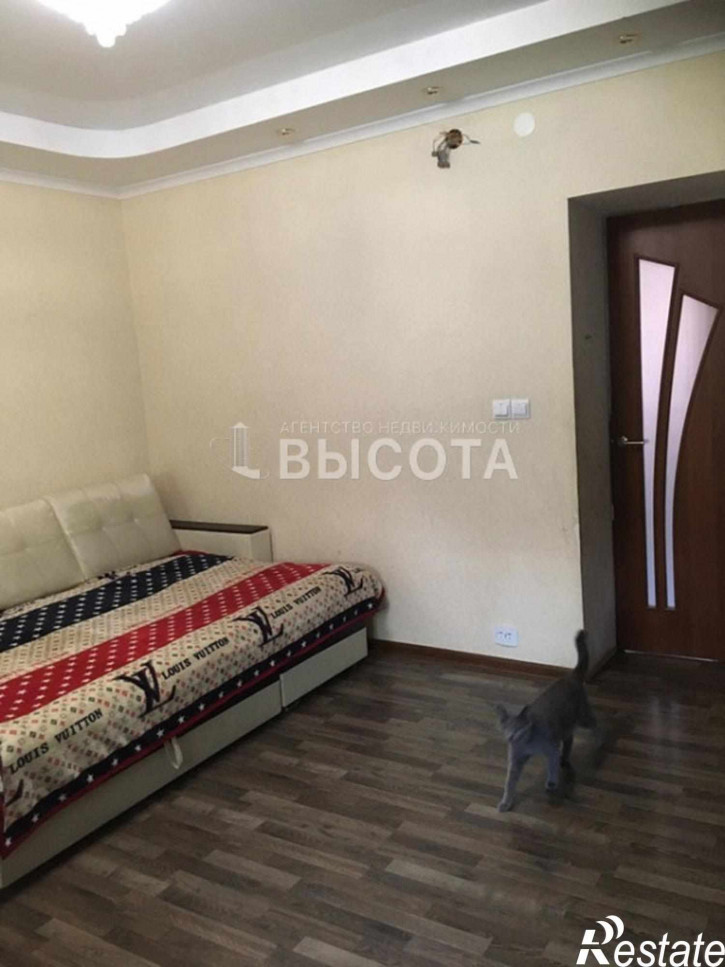 3-комн квартира Память Парижской Коммуны