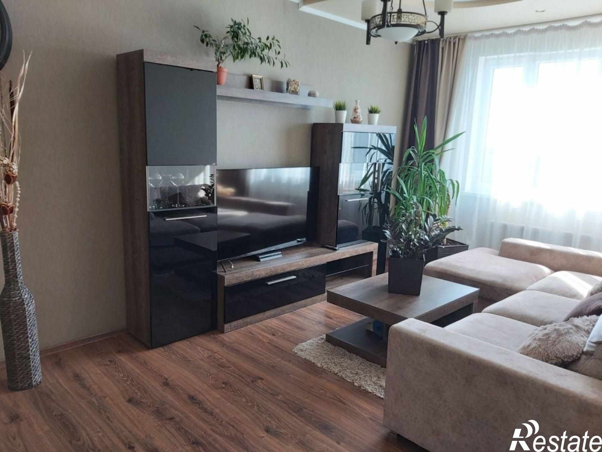Купить квартиру за 4 560 000 рублей на Новгородская ул, 7