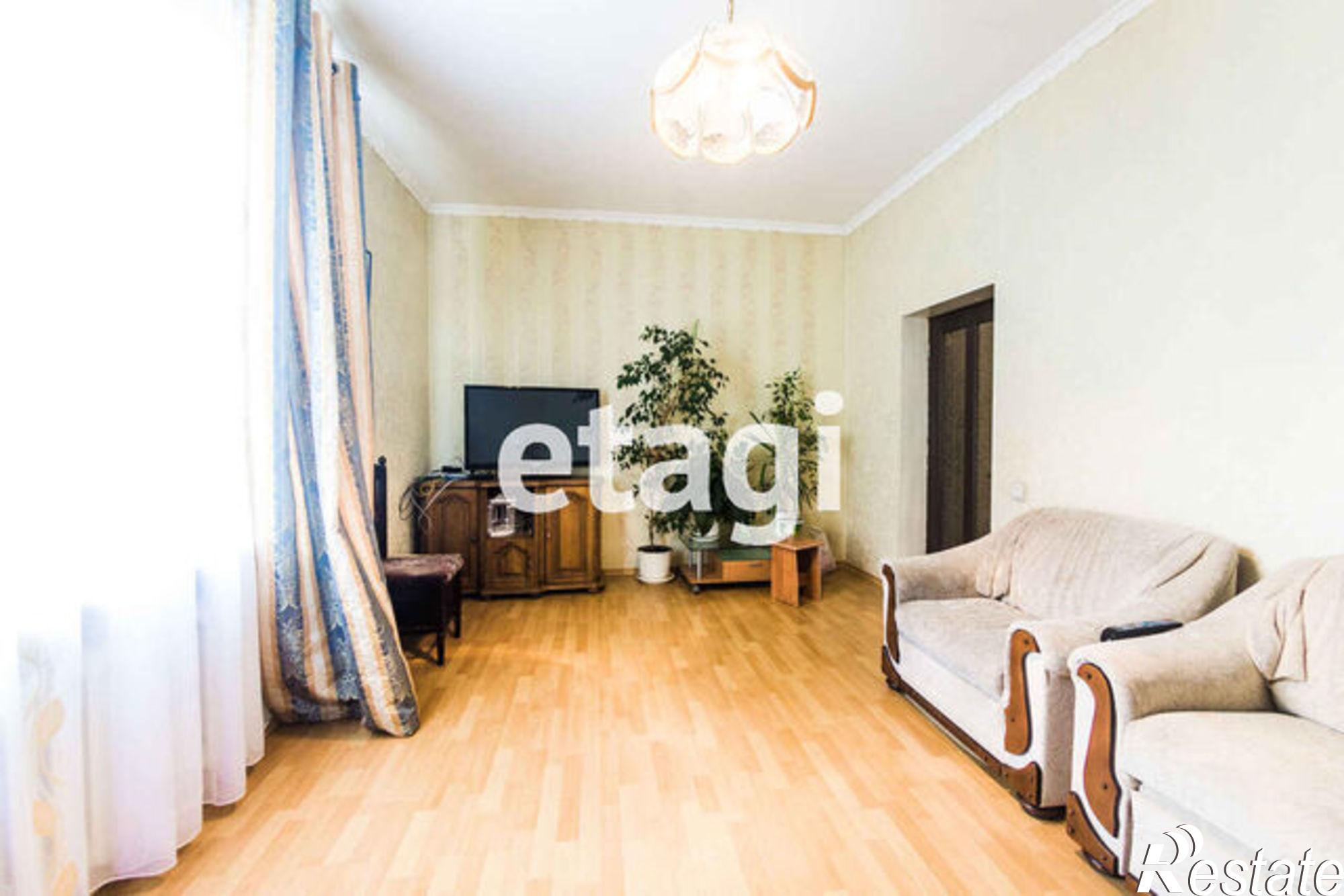 Купить дачу, дом, коттедж за 13 000 000 рублей на Енисейская улица