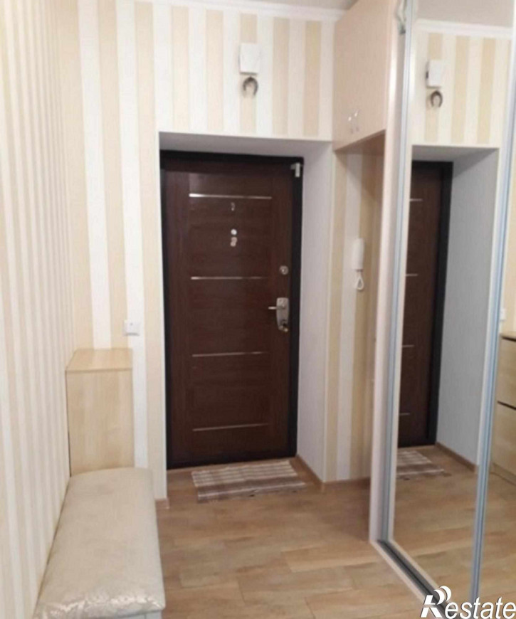 2-комн квартира Земельная ул, 12