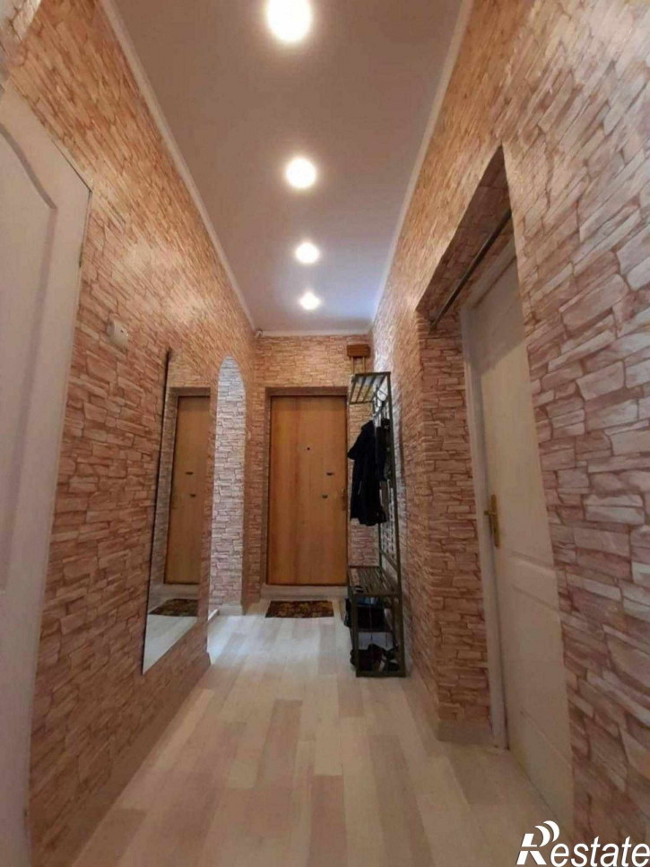 3-комн квартира Чаадаева ул, 5