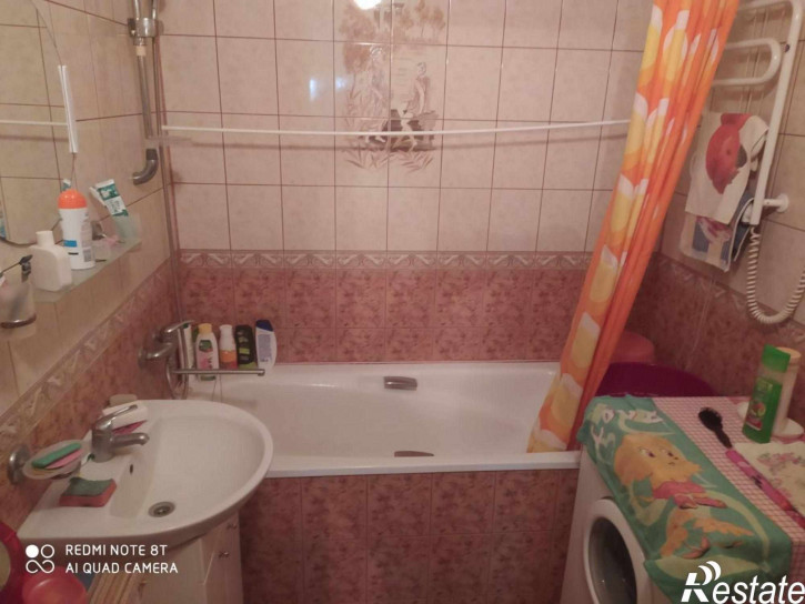 3-комн квартира Полковника Сафронова ул, 3