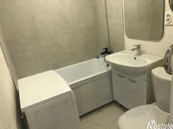 2-комн квартира Профессора Севастьянова ул, 18