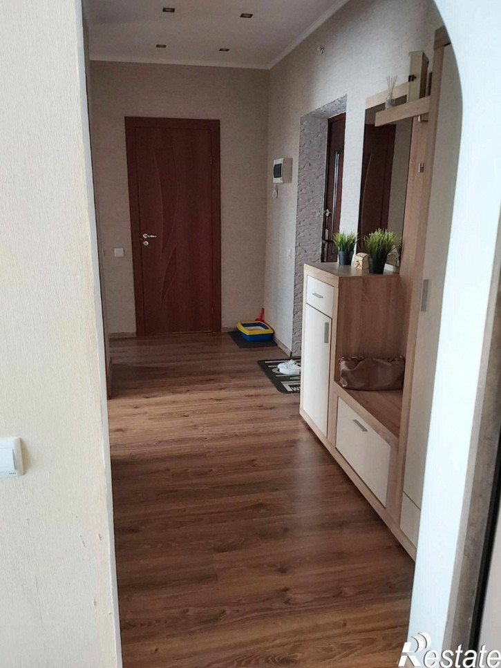 2-комн квартира Новгородская ул, 7