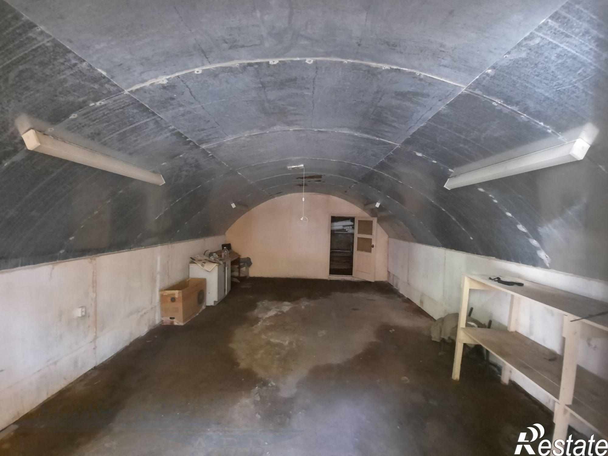 Сдать помещение свободного назначения за 40 000 рублей на г. Астрахань, Кировский район, ул. Красного Знамени, 5