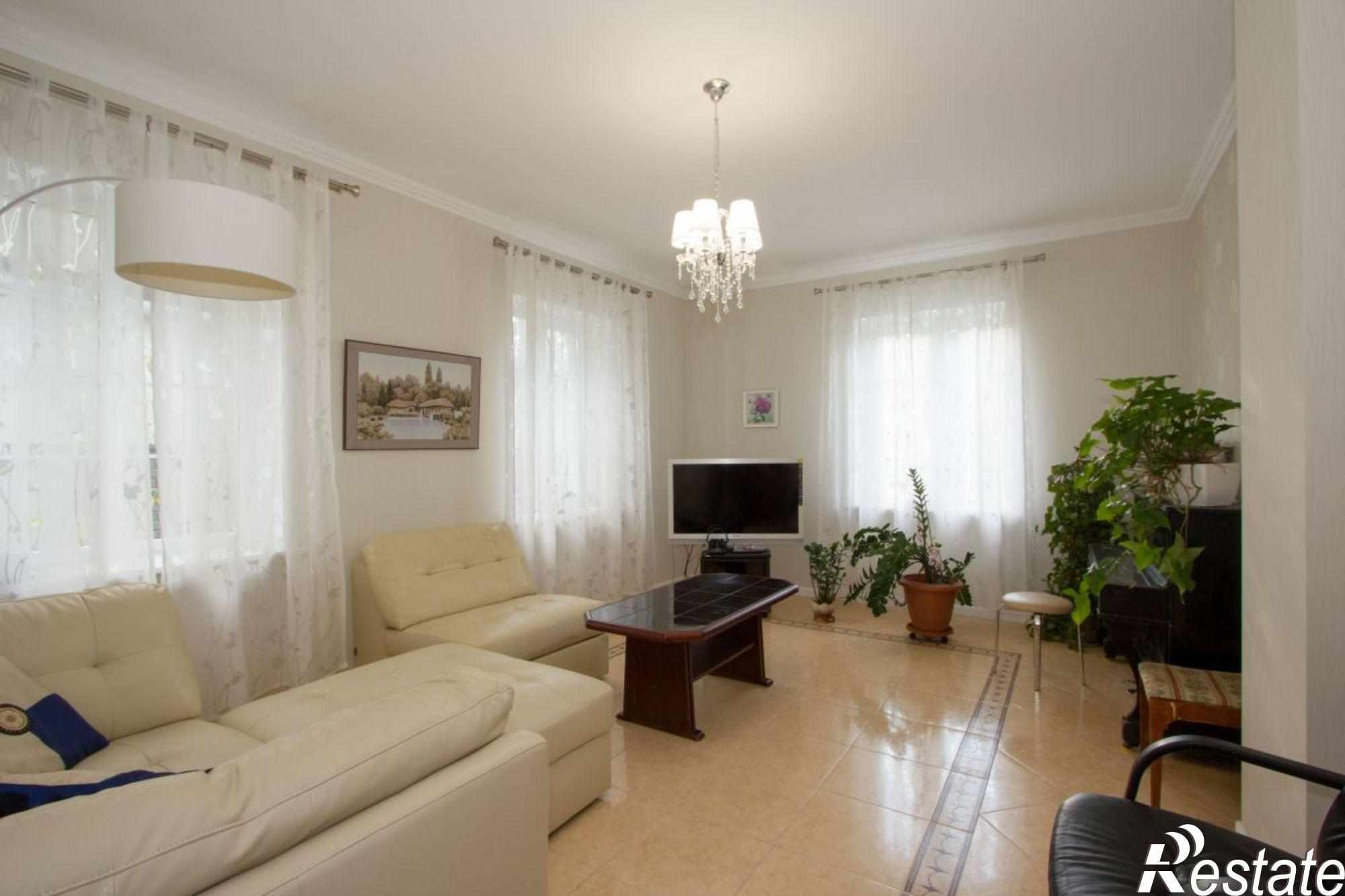 Купить дачу, дом, коттедж за 24 500 000 рублей на Краснохолмская ул