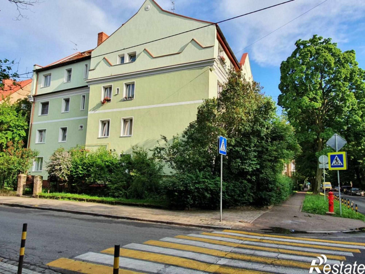 3-комн квартира Офицерская ул, 16