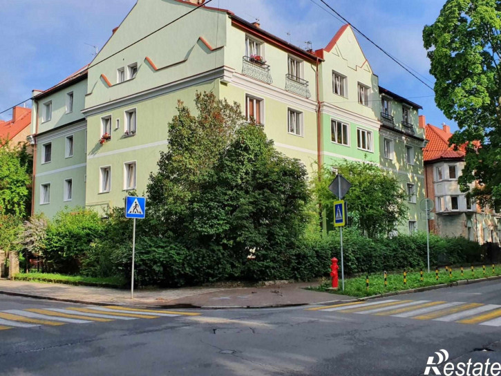 3-комн квартира Офицерская ул, 16