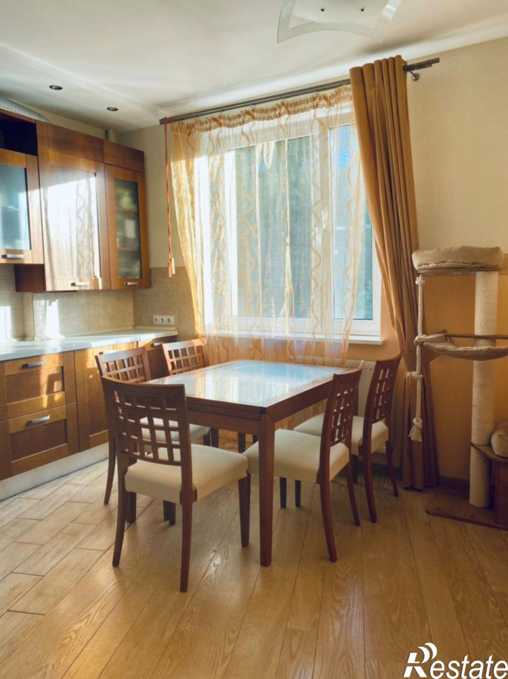 2-комн квартира Колхозная ул, 15
