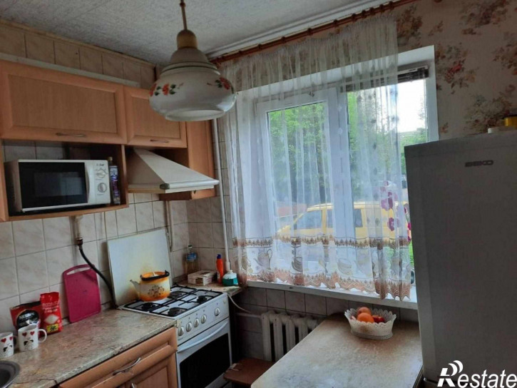 3-комн квартира Генерал-лейтенанта Захарова ул, 29