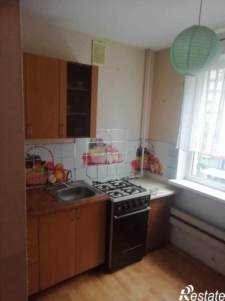 1-комн квартира 9 Апреля ул, 92