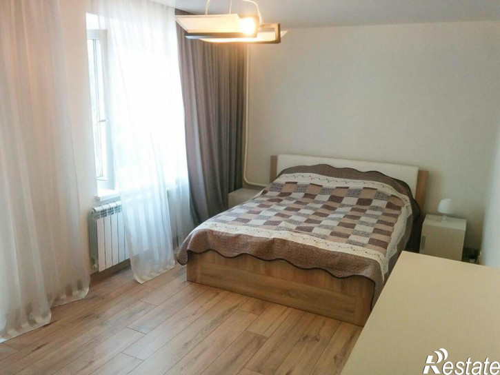 2-комн квартира Клиническая ул, 25