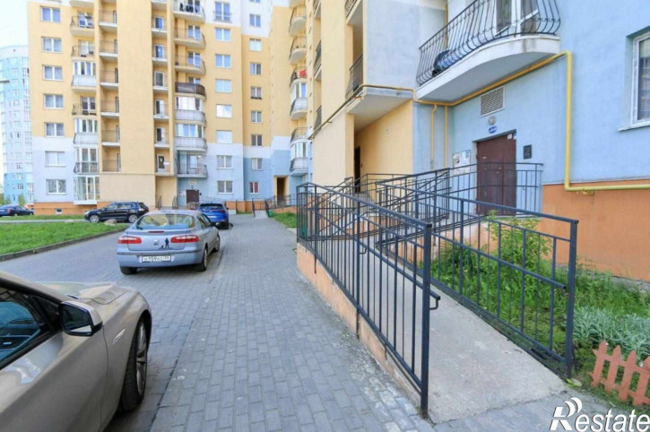 2-комн квартира Орудийная ул, 30 б