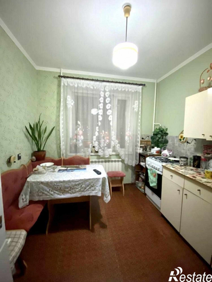 2-комн квартира Алданская ул, 14
