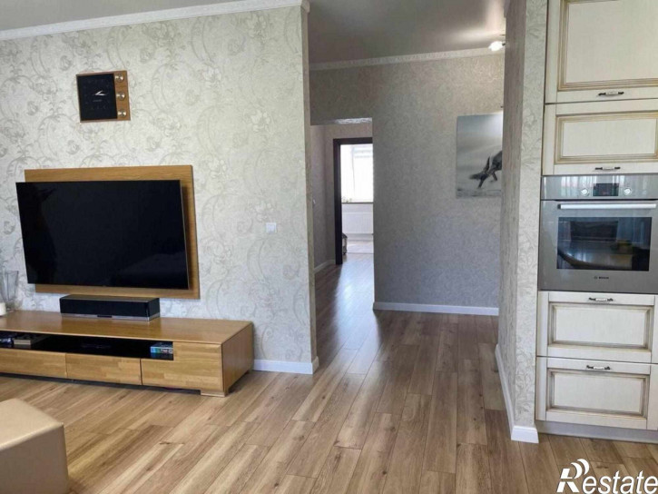 3-комн квартира Докука ул, 31В