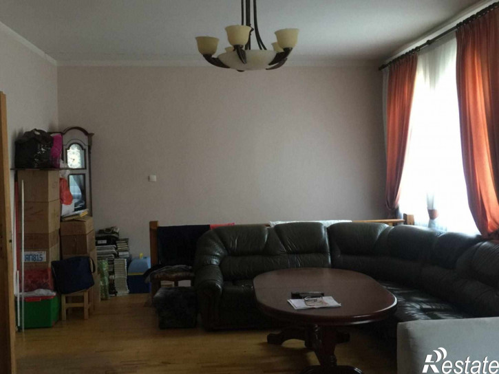 4-комн квартира Чехова ул, 26