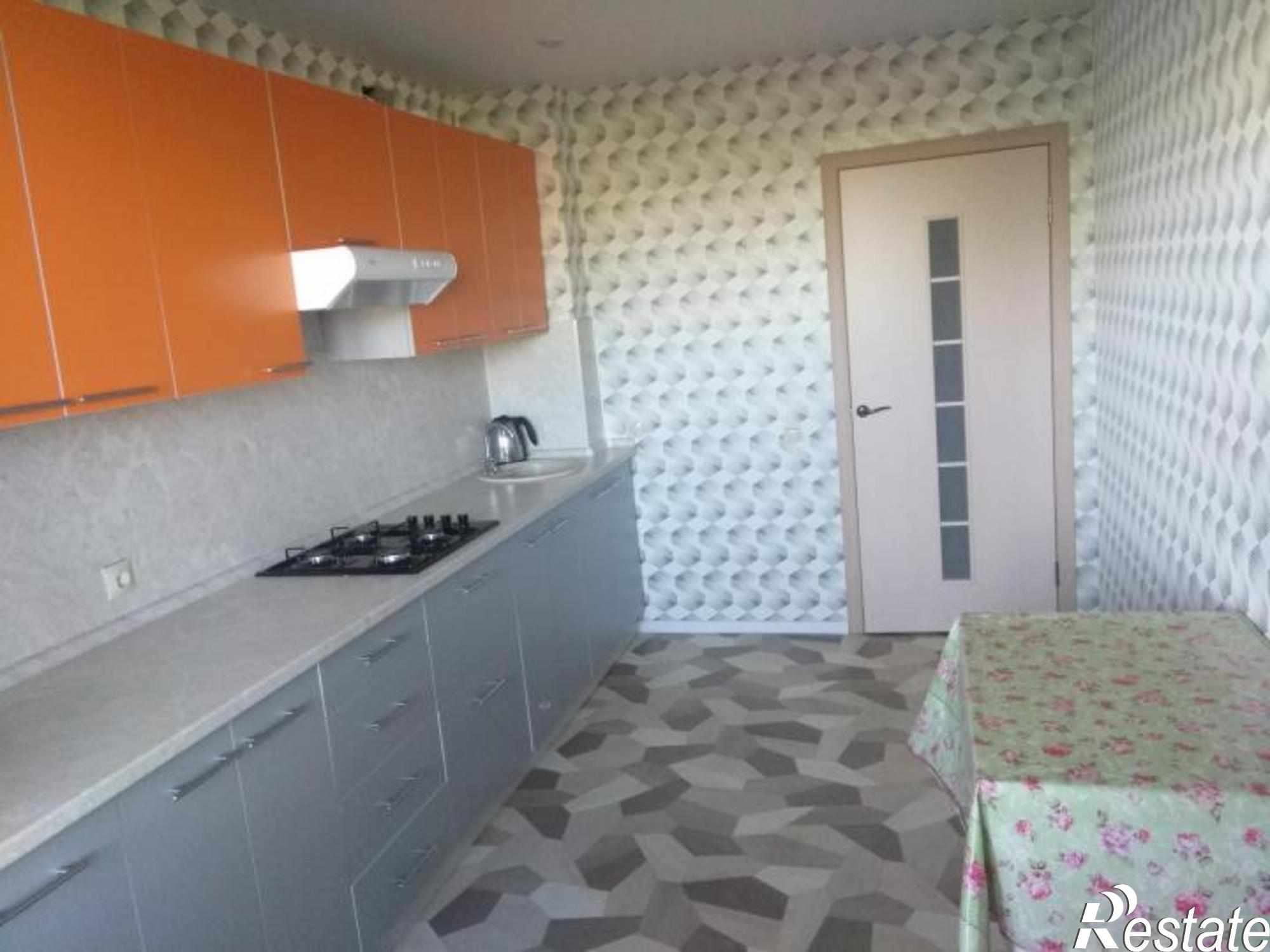Сдать квартиру за 17 000 рублей на Новгородская ул, 36