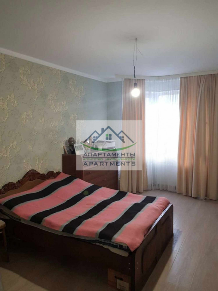1-комн квартира Булгакова ул, 19