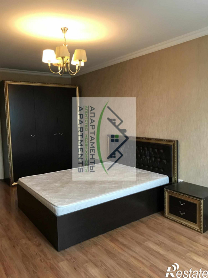3-комн квартира Розы Люксембург ул, 42