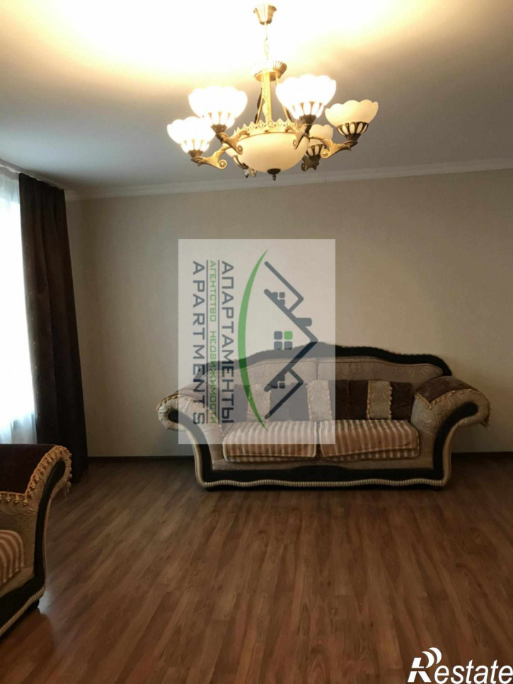 3-комн квартира Розы Люксембург ул, 42