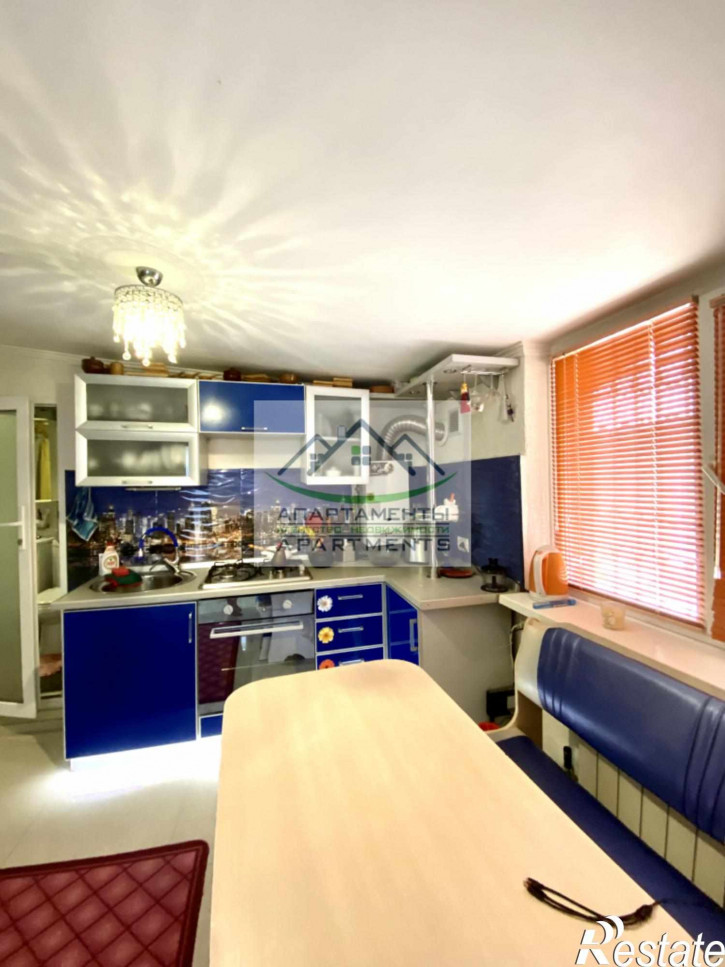 3-комн квартира Крайнего ул, 79