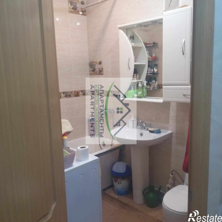 3-комн квартира Крайнего ул, 90