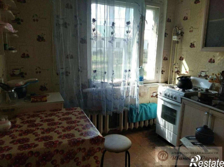 2-комн квартира 1-й микрорайон, 3