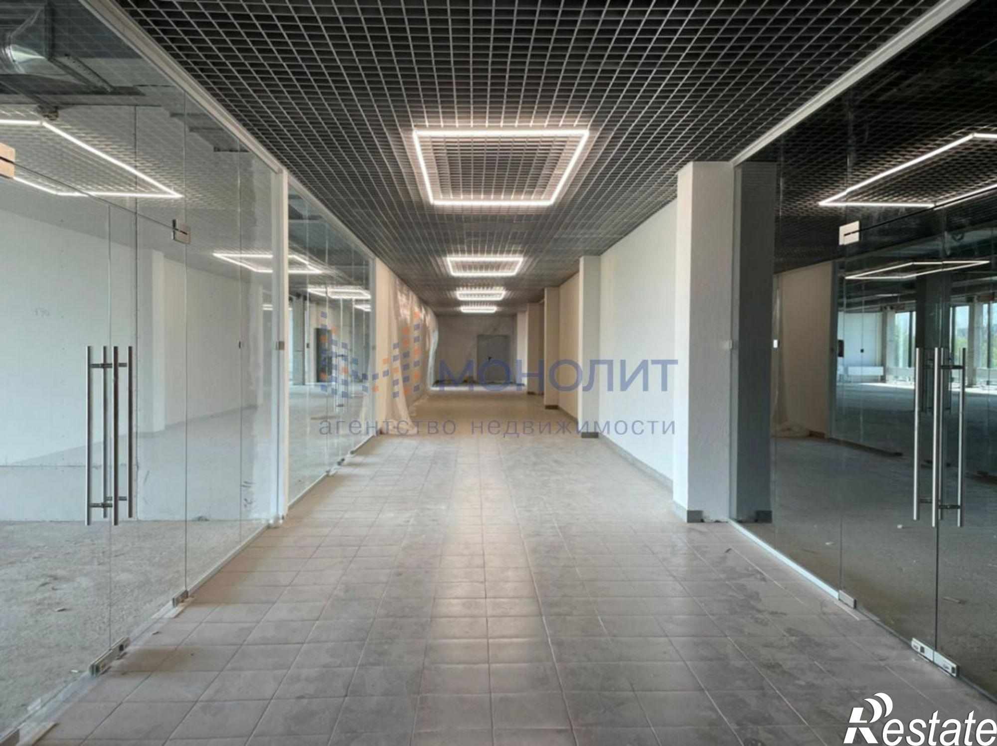 Сдать торговое помещение за 329 000 рублей на Южное ш.,  43а