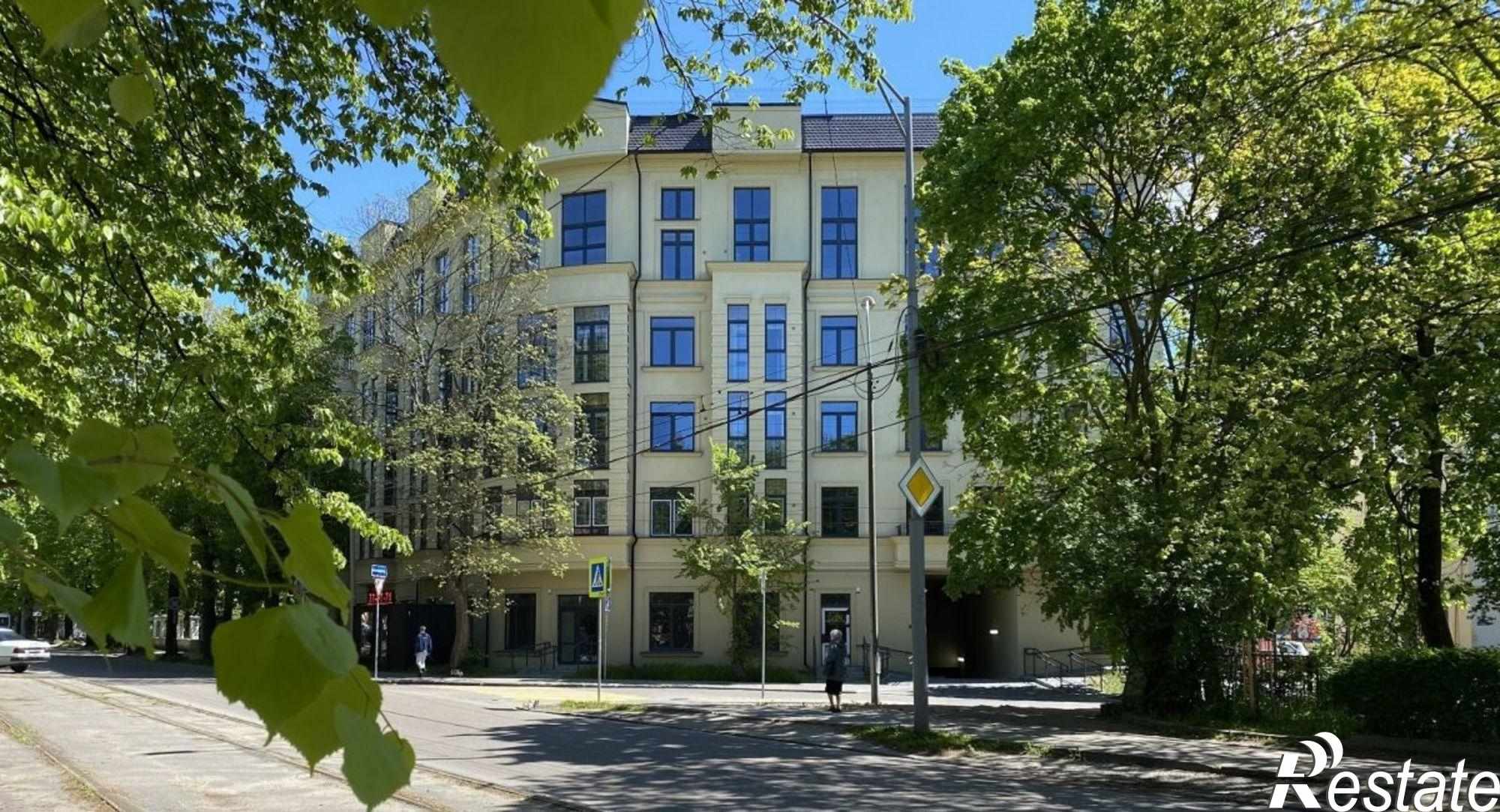 Купить квартиру за 13 468 000 рублей на Победы пр-кт, 5