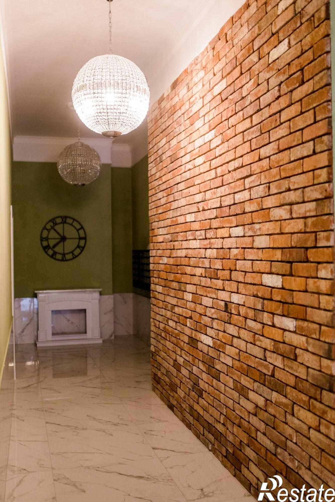 Купить квартиру за 13 468 000 рублей на Победы пр-кт, 5