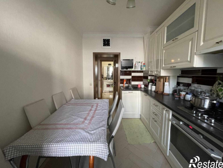2-комн квартира Осенняя ул, 24
