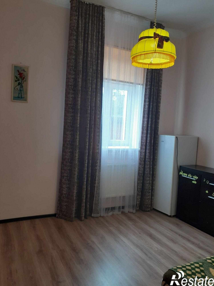 2-комн квартира Октябрьская пл, 34