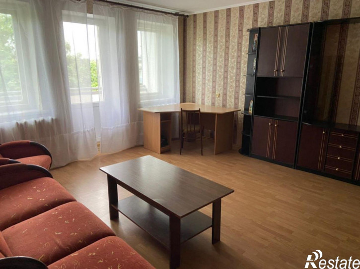 3-комн квартира Стекольная ул, 33