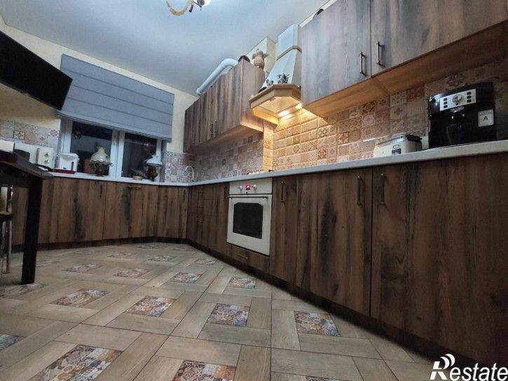 3-комн квартира Прохладная ул, 3