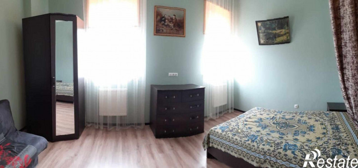 2-комн квартира Октябрьская пл, 34