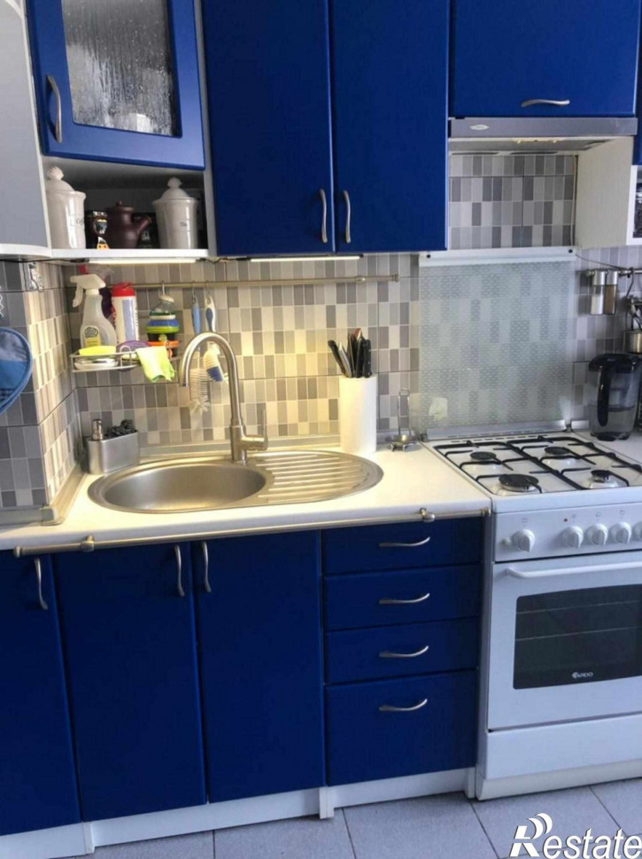 3-комн квартира Партизана Железняка ул, 6