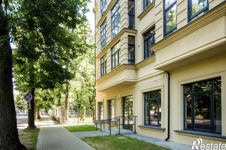 1-комн квартира Победы пр-кт, 5